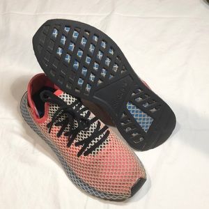Adidas deerupt running shoes